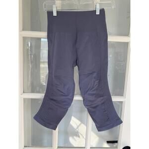 Lululemon Women’s In The Flow Crop Purple Leggings Size 4